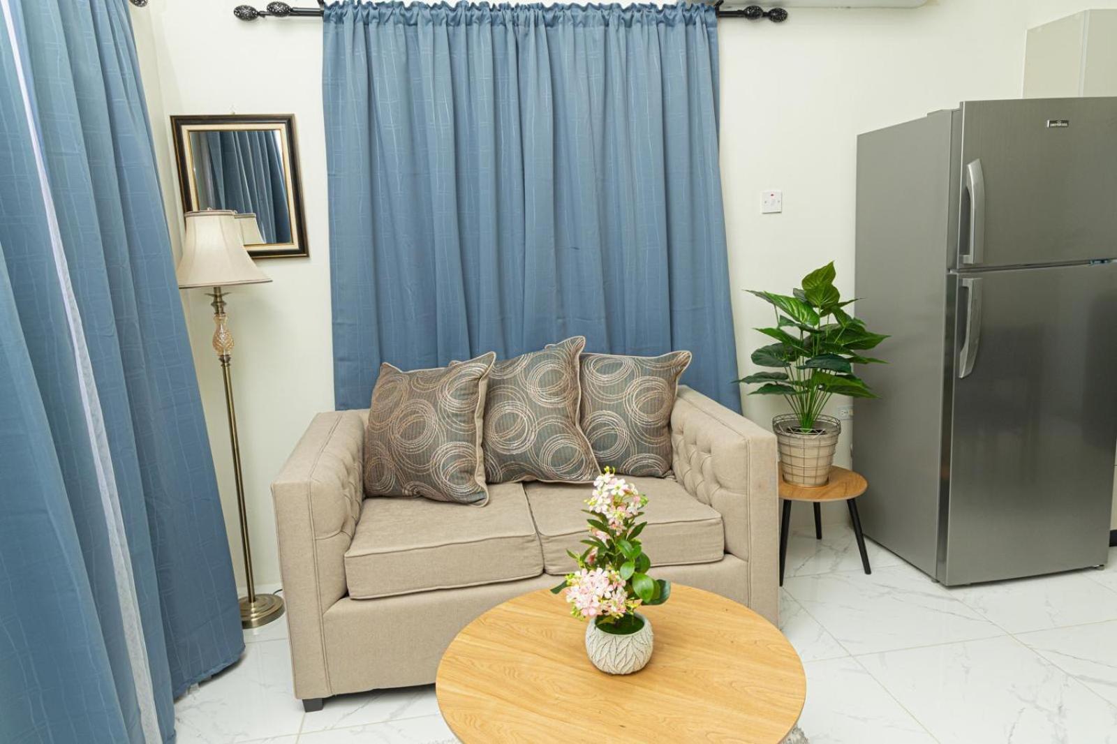 Phoenix Park Villas - Portmore - 10Mins To Beach Buitenkant foto